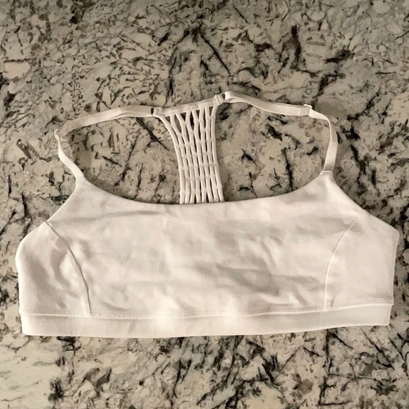 Lululemon white sports bra